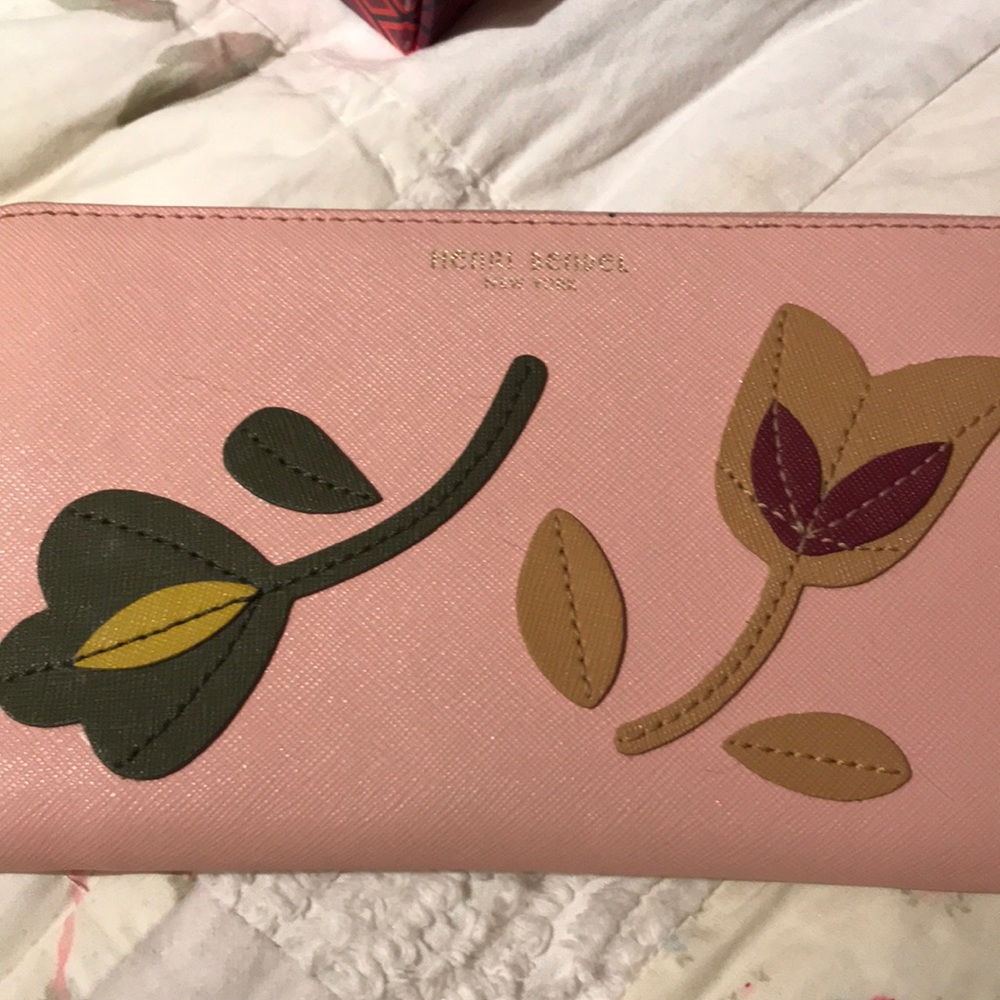 Henri Bendel wallet
